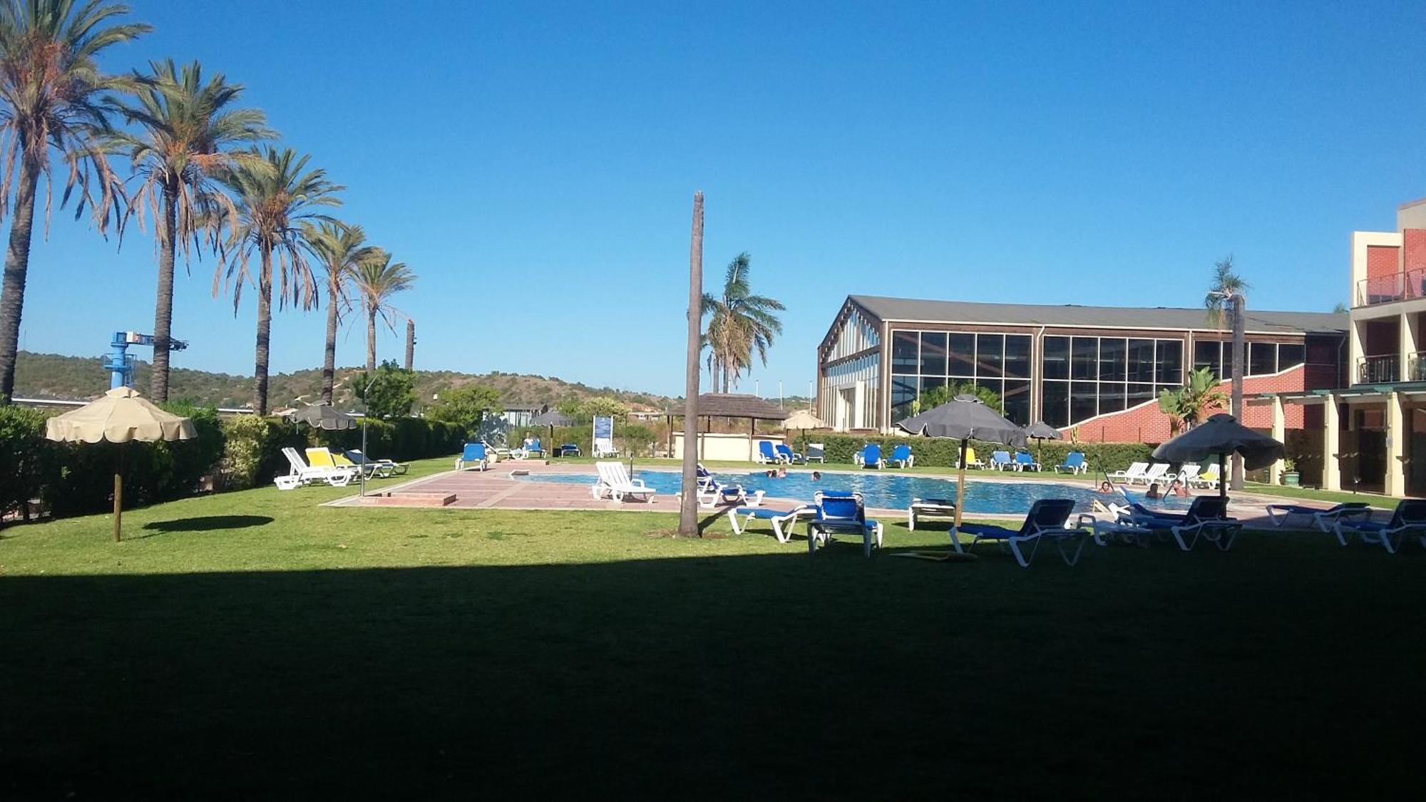 Charming Apartment In Estombar With Private Pool. Bagian luar foto