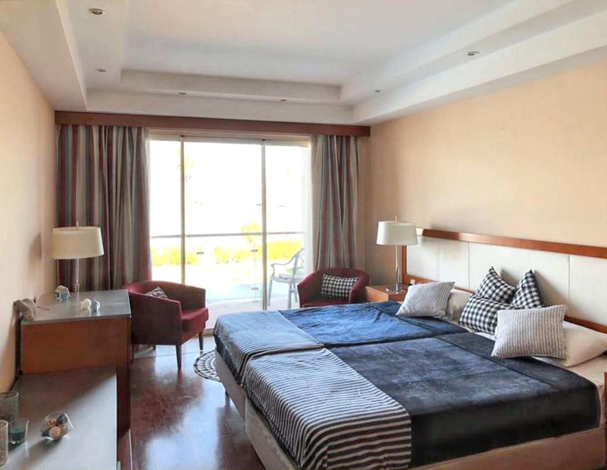 Charming Apartment In Estombar With Private Pool. Bagian luar foto